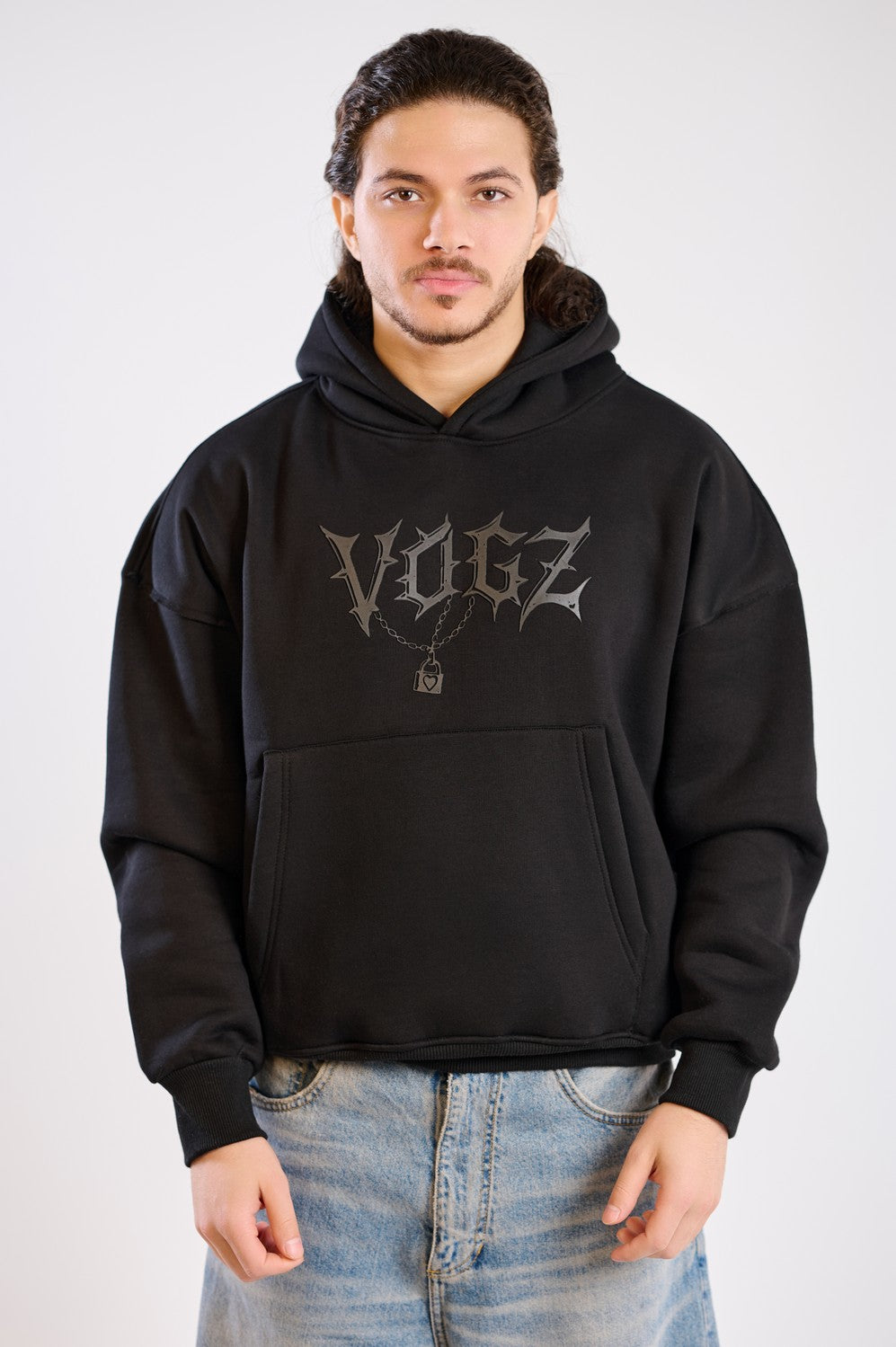 LOVED IN CHAINS HOODIE-BLACK