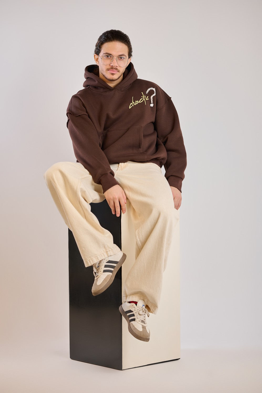 CHOATIC HOODIE-BROWN