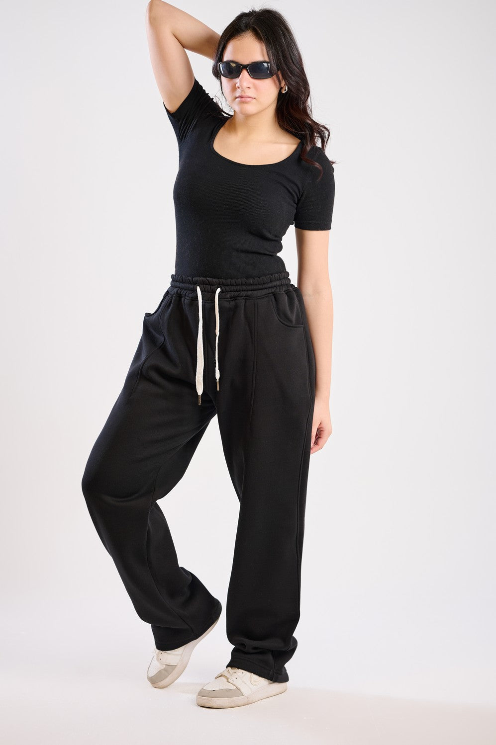 BASIC SWEATPANT-BLACK